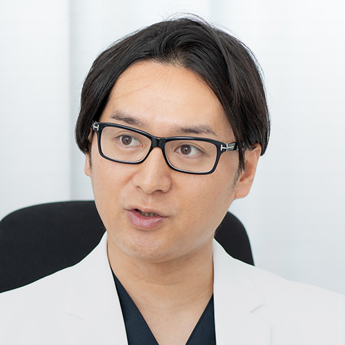 局所麻酔下で実施。腰痛の内視鏡治療とPRP療法（再生医療）